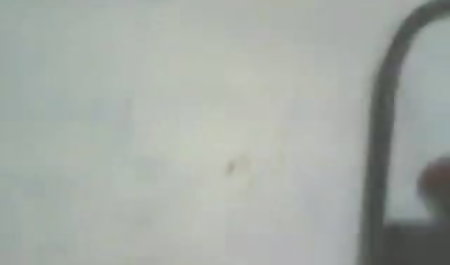 एक सेक्सी चाची वह शॉवर में स्नान करते समय एक 18 वर्षीय सेक्सी पिक्चर इंग्लिश में भतीजी