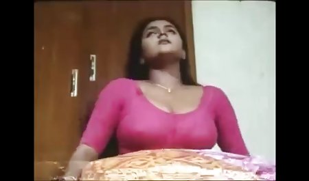 दो साल के लिए दोस्तों वेश्या और हुड पर इसे पहनते हैं कटरीना कैफ सेक्सी फिल्म ।