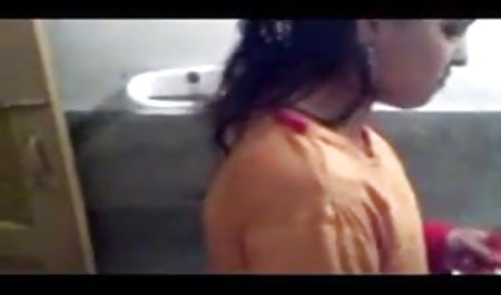 सेक्सी जिमनास्ट में हीरोइन की सेक्सी फिल्म masturbates