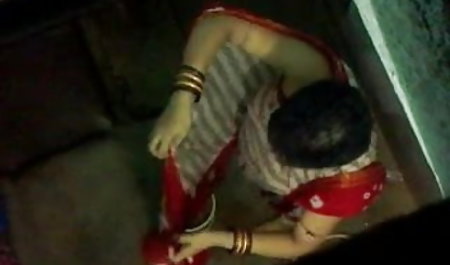 वेश्याओं कारों की बिक्री सेक्सी वीडियो की फिल्म में निदेशक को सौंप दिया