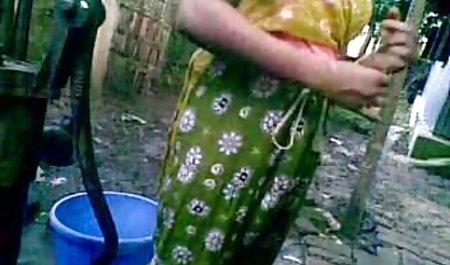 सुंदर लड़की वेबकैम के साथ मज़ा आ रहा सेक्सी फिल्म हिंदी में सेक्सी है