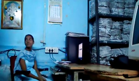 सभी छेद में हिंदी सेक्सी बफ फिल्म सस्ते हुक्का