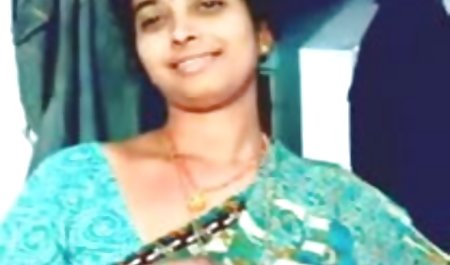 घुंघराले चिकन डाली में एक सेक्सी फिल्म मूवी हद कठिन कमबख्त के लिए तेज टिप मुंडा