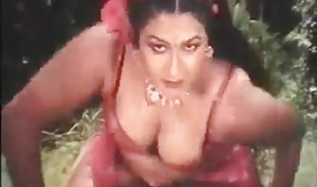 दो रूसी समलैंगिकों एक आदमी के साथ यौन सेक्सी फिल्म दिखाओ वीडियो संबंध