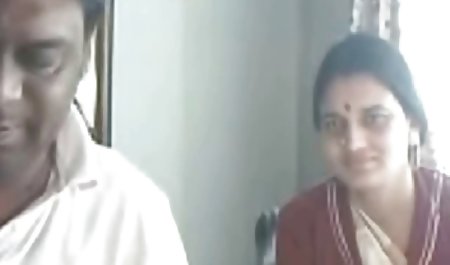 कुतिया मोटा आदमी के बाल ले जा रहा है भारतीय हिंदी ब्लू फिल्म