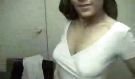 सचिव कार्यालय में उसके मुंह के साथ काम करने में सनी लियोन का सेक्सी फिल्म वीडियो व्यस्त है