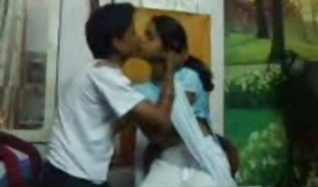नशे हिंदी सेक्स फिल्म ओपन में प्रेमी माशा बिल्ली में फटी हुई थी