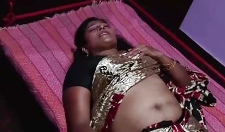 टैटू कुतिया मुर्गा खाती है सेक्सी वीडियो पिक्चर फिल्म और कूदता