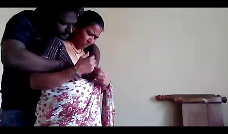 लैटिना उसके पैरों फैलता हिंदी सेक्सी पिक्चर मूवी है