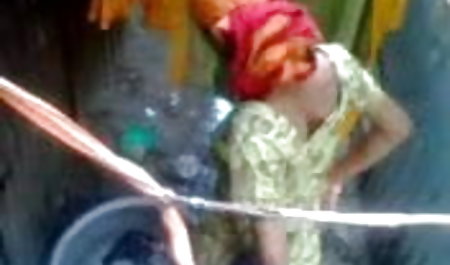 लड़का इंग्लिश सेक्सी ओपन फिल्म एक मासिक आदत है, जो एक रूसी लड़की खाती