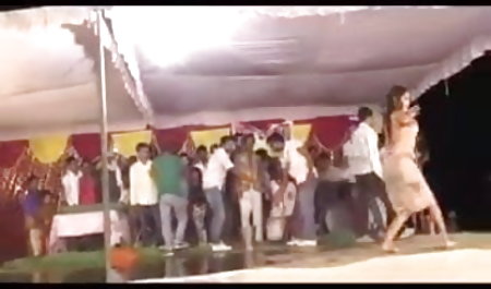 सान्या एक कुत्ता ले लिया हिंदी मूवी फिल्म सेक्सी