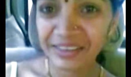 एक स्वादिष्ट सेक्सी पिक्चर मूवी फुल एचडी और ऊर्जावान छात्र के साथ बिस्तर में टैन टैन