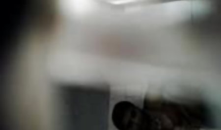 बंधे और पिछवाड़े में रसोई घर की सेक्सी फिल्म वीडियो में भोजपुरी मेज पर कमबख्त
