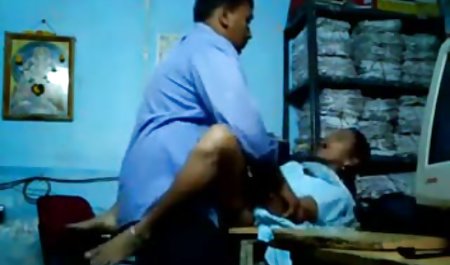 पत्नी महिला के साथ एक आदमी को ले लिया और सेक्सी मूवी इंग्लिश में एक असली समलैंगिक बकवास की तरह खुद को स्ट्रैपआन