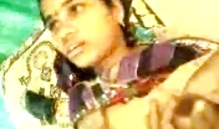 पैंटी बफ सेक्सी ब्लू पिक्चर के छेद में एक चचेरे भाई की छप