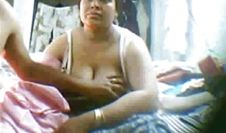 रूसी चाचियों पेशाब हिंदी फिल्म सेक्स वाली